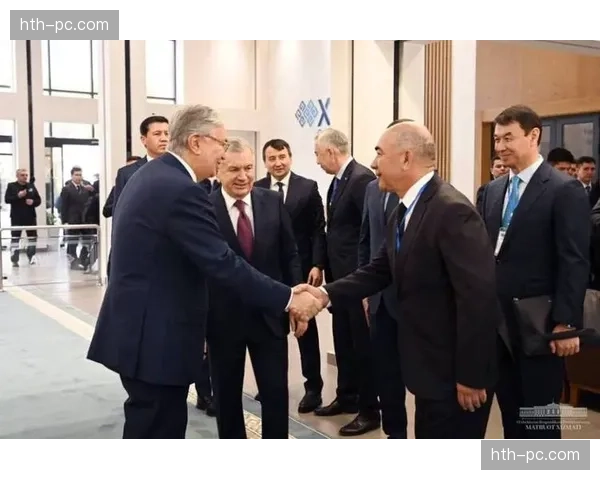 哈萨克斯坦与乌兹别克斯坦联合举办中亚地区摔跤训练营